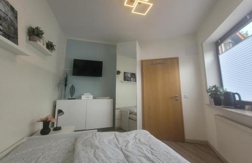 Hilbringen Apartment | Gemütliches Zimmer in Hilbringen