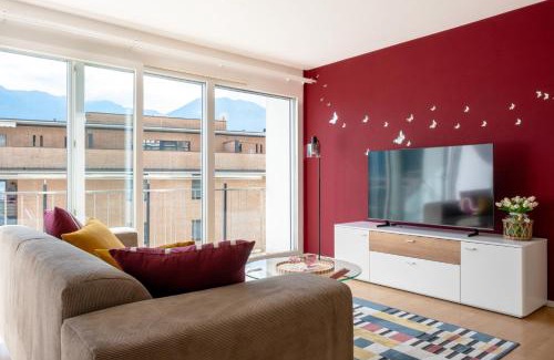 Minusio Apartment | Gem by the Lake with Wi-Fi, Netflix