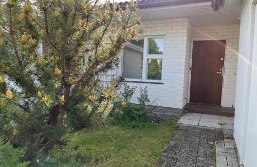 Itainen District Apartment | Gem of Vuosaari - private sauna, free parking and WiFi