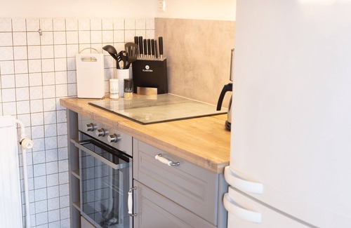Pommerby House | Gemütl cottage + wifi, 1.5 km to the beach, fenced playground/lawn