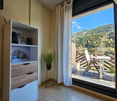 El Tarter Apartment | Genciana, views to the mountains HUT 5248
