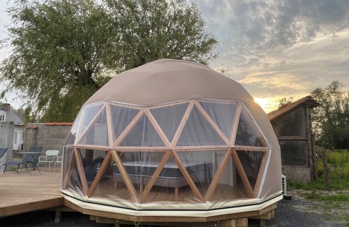 Favieres Cabin | Geodesic dome with spa in the Baie de Somme