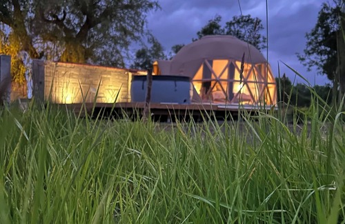 Favieres Cabin | Geodesic dome with spa in the Baie de Somme