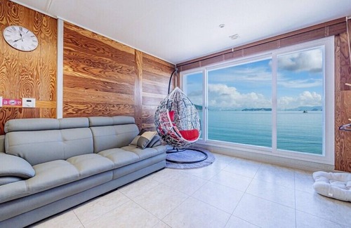 Geoje Apartment | Geoje beach house