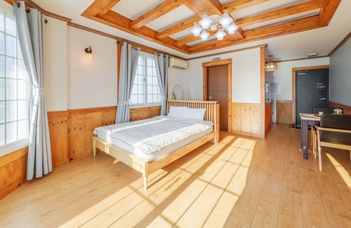 Geoje House | Geoje Come and Stay Pension