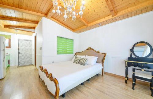 Geoje House | Geoje Gaonara Pension