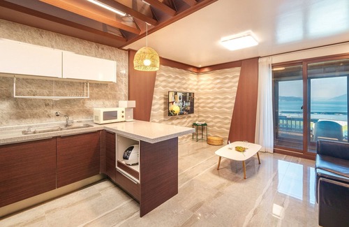 Geoje House | Geoje Piscina Pool Villa