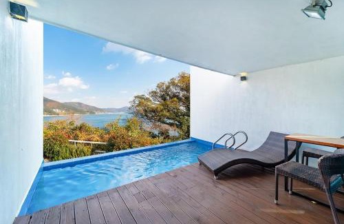 Irun-myeon Villa | Geoje Star Marine Pool Villa