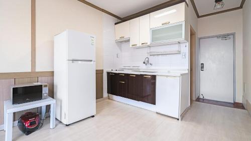 Geoje House | Geoje Youngsu Pension