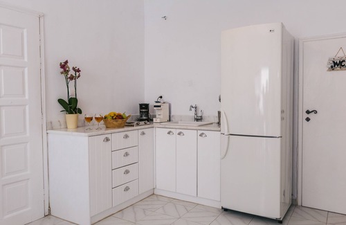 Monolithos Apartment | GeoMare Beach House