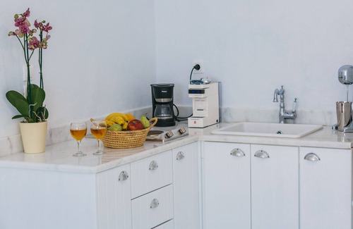 Monolithos Apartment | GeoMare Beach House