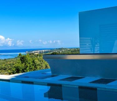 Kompi Apartment | Georgianna's suite with private pool , 'greysuite'