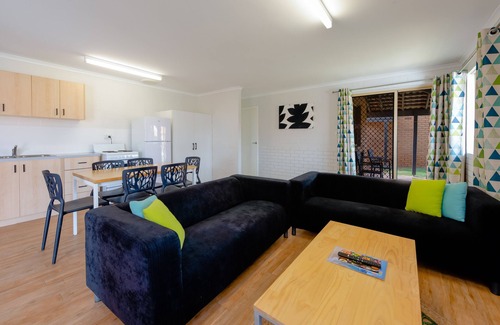 Mahomets Flats Hotel | Geraldton's Ocean West