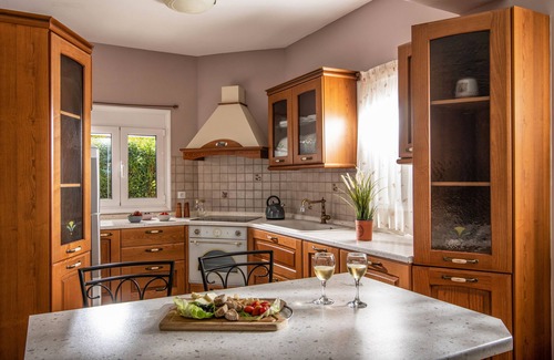 Gerani Villa | Gerani Villas