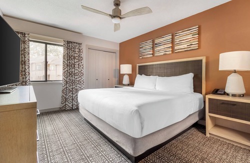 Sapphire Resort | Get Ready for Adventure! 3 Pools, Free Parking, Minutes to Ski Sapphire Valley