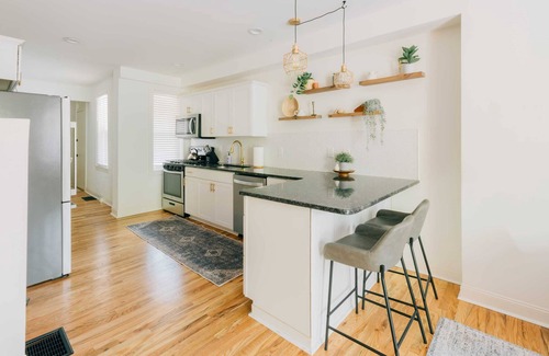 Historic Downtown Lancaster House | Getaway on Grant, heart of Downtown with parking