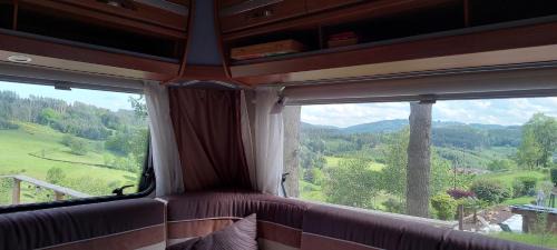Anglure-sous-Dun Other | Gezellige luxe caravan met zwembad in zuid- Bourgogne