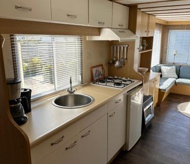 Belt-Schutsloot Other | Gezellige STACARAVAN met groot, zonnig terras!