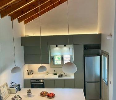 Pylos House | Gianna's Guesthouse & Cave Studio