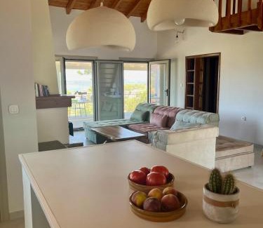 Pylos House | Gianna's Guesthouse & Cave Studio