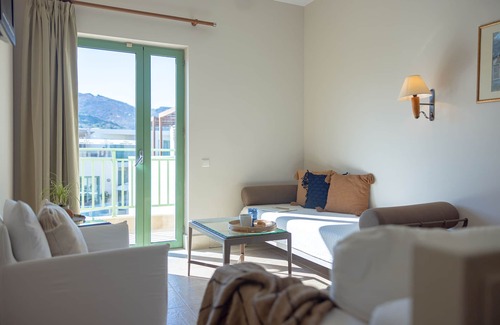 Kolymbari Hotel | Giannoulis – Grand Bay Beach Resort - Adults Only