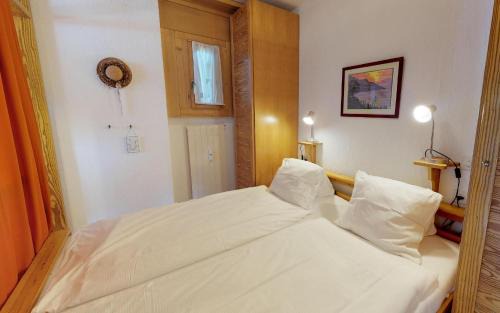 Sankt Moritz-Bad Apartment | Giant 2