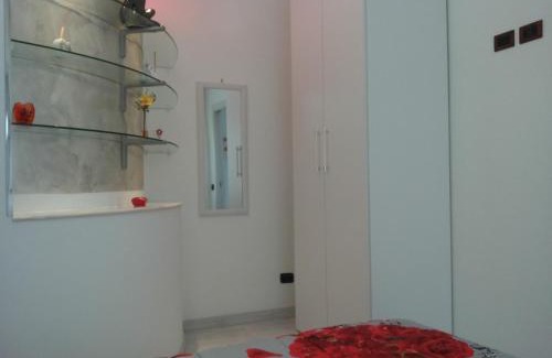 Casa Santa Apartment | GIARDINO FIORITO 2 WI-FI BICI Free