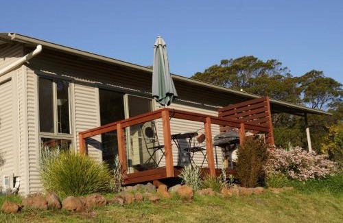 Gisborne Cabin | Gisborne Peak Winery Short Term Stays