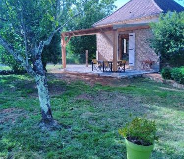 Sainte-Orse House | Gite À La Ferme