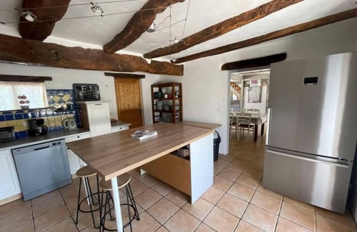 Martel Bed & Breakfast | Gite 06-La Vigne, with pool & jacuzzi-16 pers