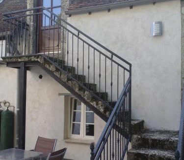 Montaigu-le-Blin House | Gite Allier