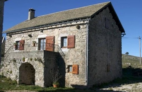 Veyreau House | Gite AUTHENTICALLY RESTORED, IN THE HEART OF NATURAL PARK DS GDS CAUSSES