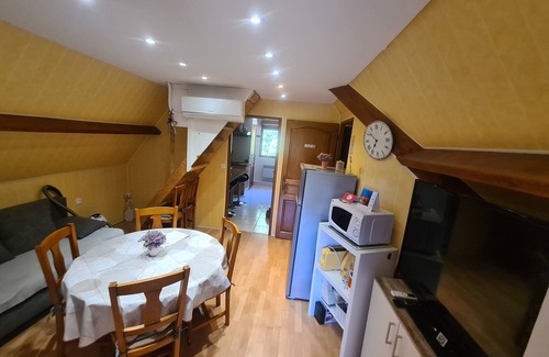 Etaples Apartment | Gite de 103 m² au Borde de mer Etaples le Touquet Billard Baby Foot Home Cinéma