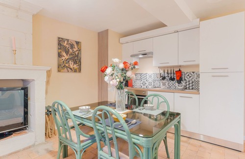 Deneze-sous-Doue Apartment | Gite de la ferme du château 1 - Appt climatisé