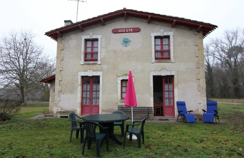 Uzeste House | Gite DE LA Gare - Uzeste