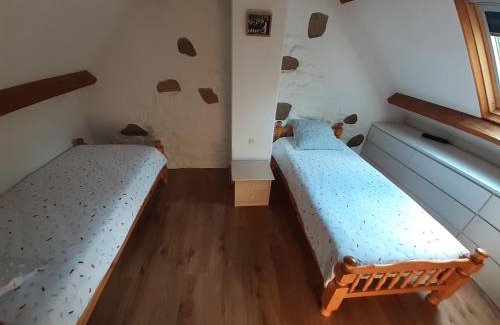Rostrenen House | Gite de la Source