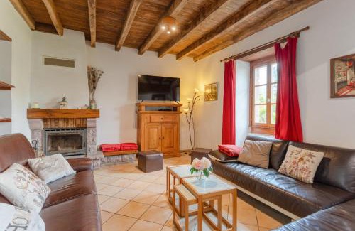 Saint-Etienne-de-Baigorry House | Gite Etxaluzenea