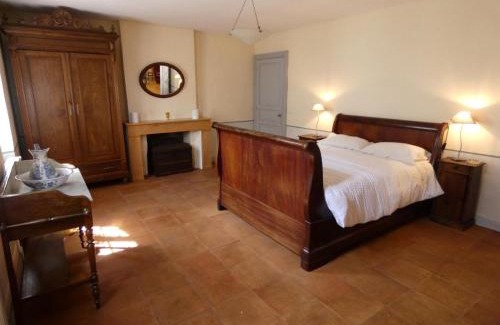 Luxey House | Gite genevieve d' aubin