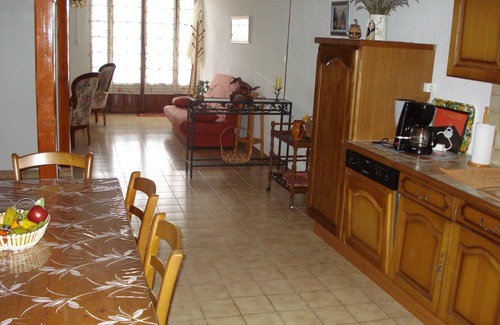 Ribaute-les-Tavernes Apartment | Gite in an old silk house