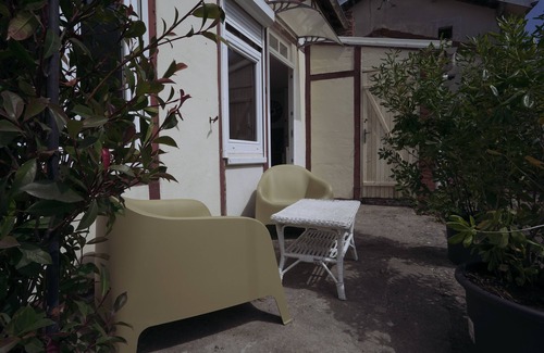 Luc-sur-Mer House | Gîte in Luc sur mer town center 150 m from the sea