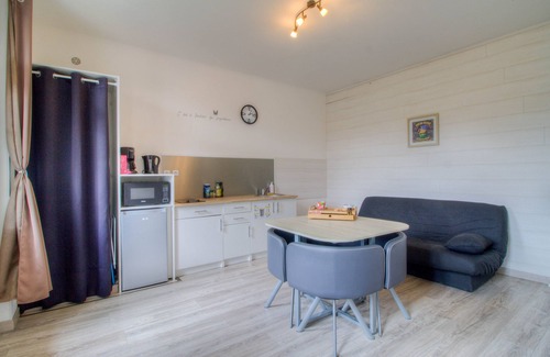 Mallievre House | Gite L'Alizé 2/4 persons 6kms from the puy du fou park