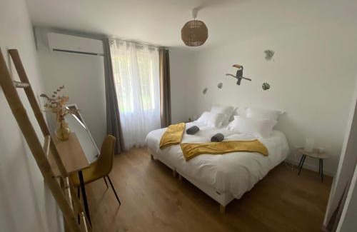 Arnage House | Gite l Auvetia 150 circuit 24 h