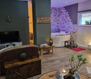 Rumilly House | Gite La Charme avec spa