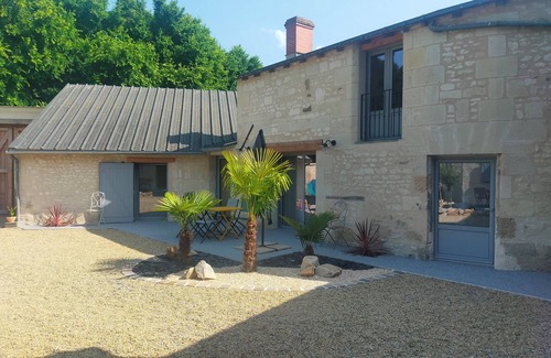 Distre House | GÎTE LA PALMERAIE 10' from Saumur, the château, the Cadre Noir and the freeway