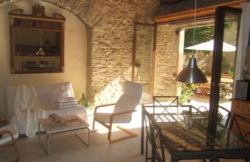 Pepieux House | Gite la Tour