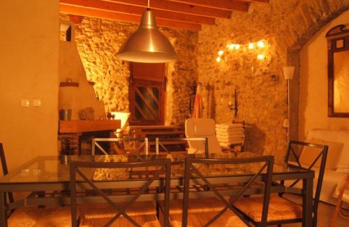 Pepieux House | Gite la Tour