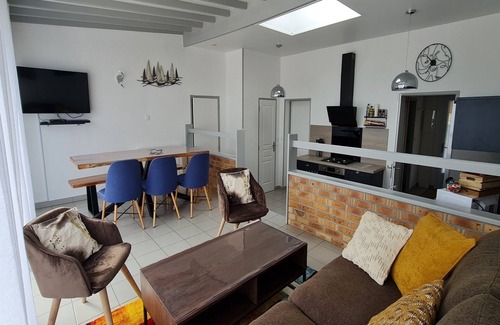 Saint-Marcouf Cottage | Gite Les embruns, the sea at your feet, ideal for 7 people