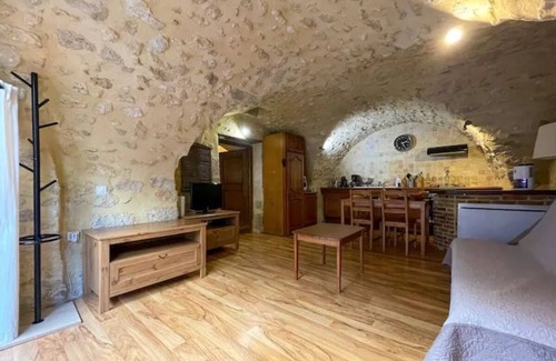 La Garde-Adhemar Apartment | Gîte Les Voûtes - A haven of peace in a jewel of Provence