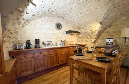 La Garde-Adhemar Apartment | Gîte Les Voûtes - A haven of peace in a jewel of Provence