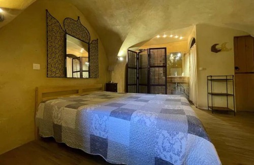 La Garde-Adhemar Apartment | Gîte Les Voûtes - A haven of peace in a jewel of Provence